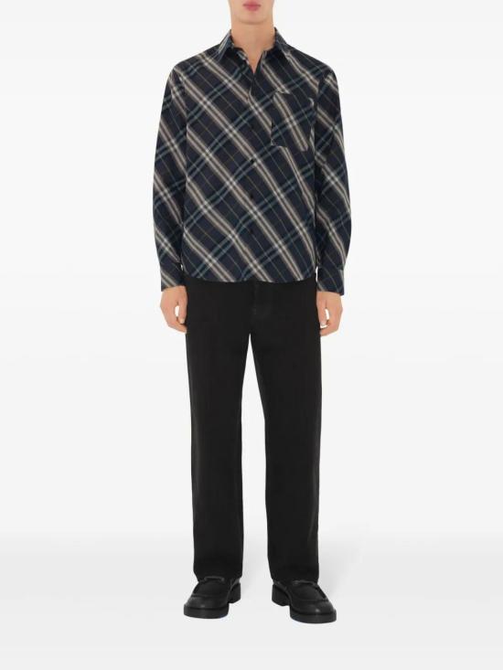 Long -sleeved shirt