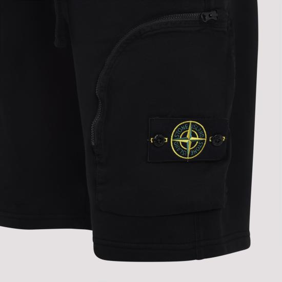 Short pants