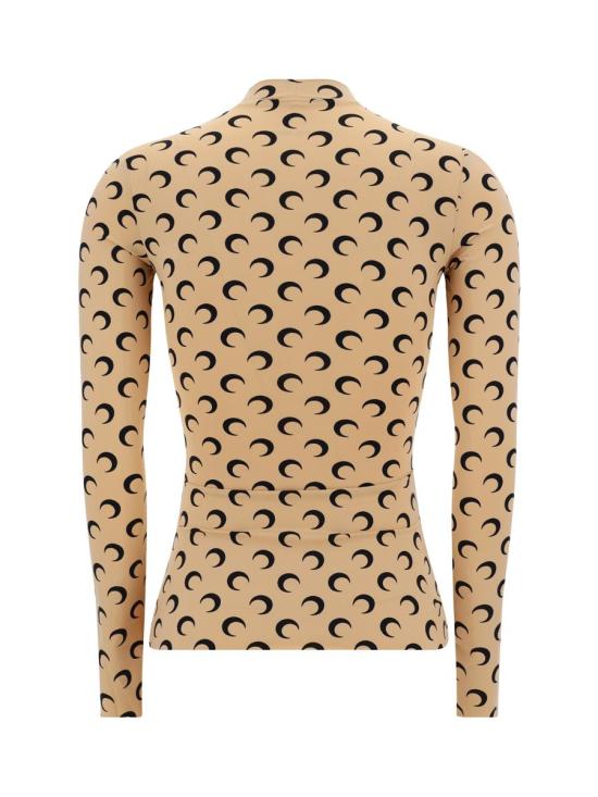 Long -sleeved t -shirt