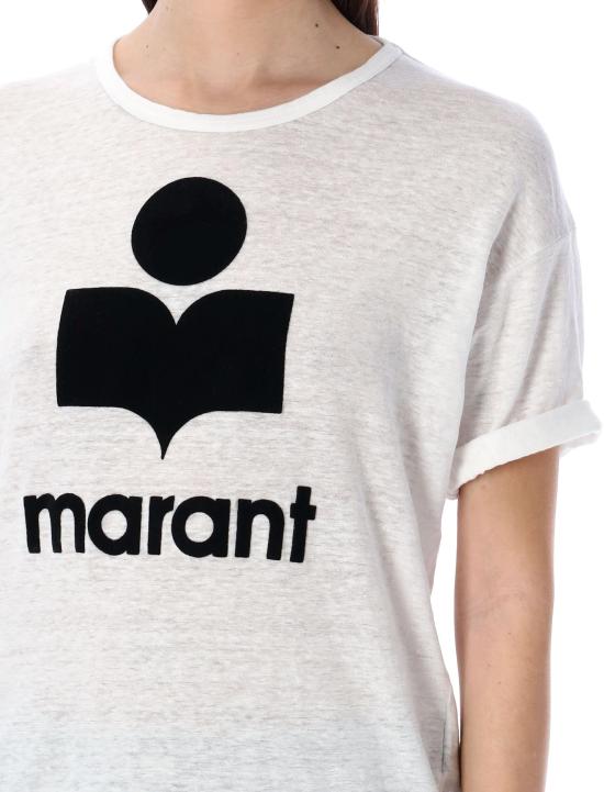 Short -sleeved t -shirt