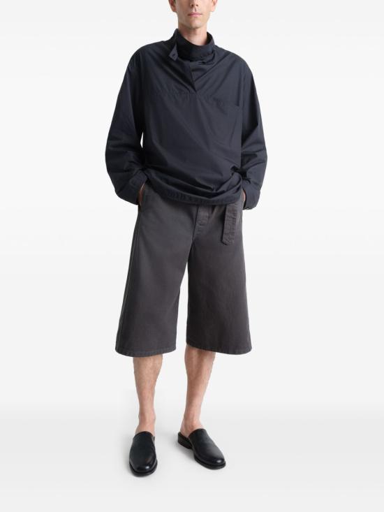 Short pants