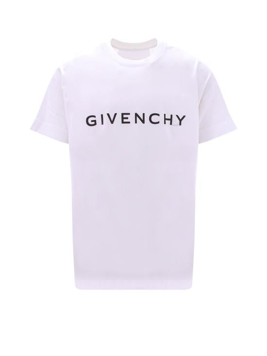 Short -sleeved t -shirt