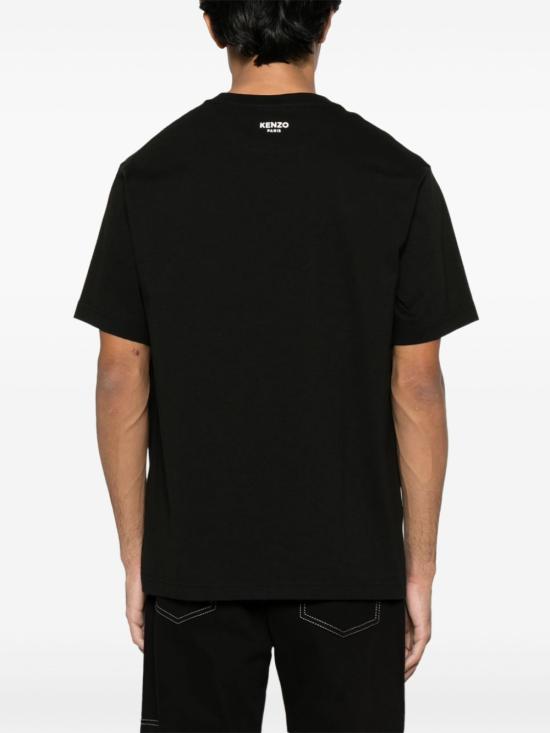 Short -sleeved t -shirt