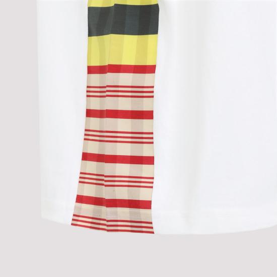 Short -sleeved t -shirt