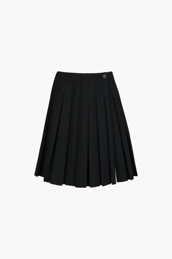 Short skirt