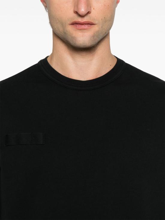 Long -sleeved t -shirt
