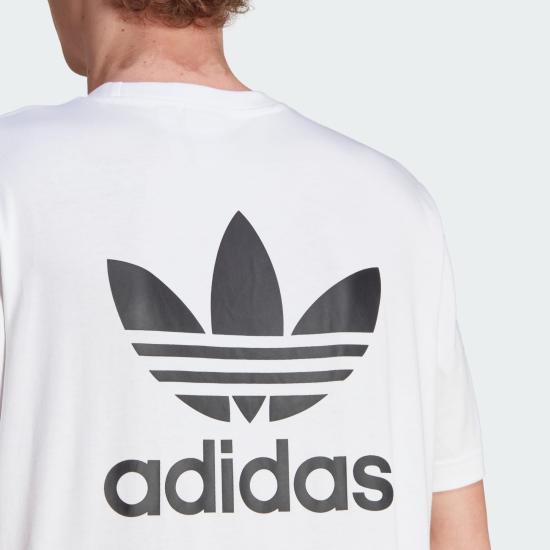 Short -sleeved t -shirt