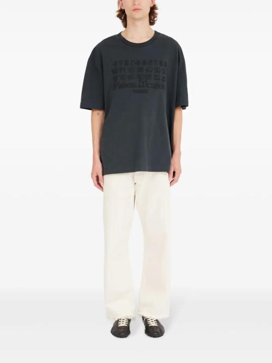 Long -sleeved t -shirt