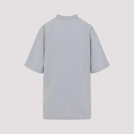 Short -sleeved t -shirt