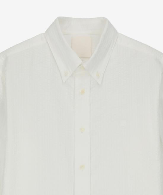 Long -sleeved shirt