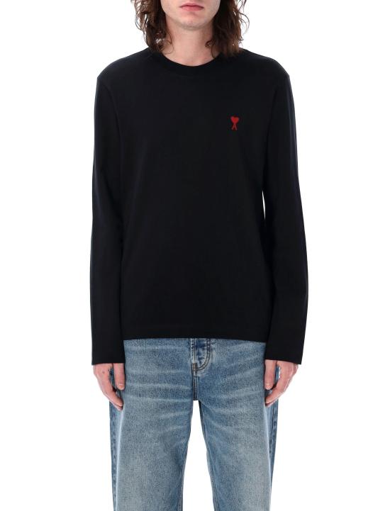 Long-sleeved t-shirt