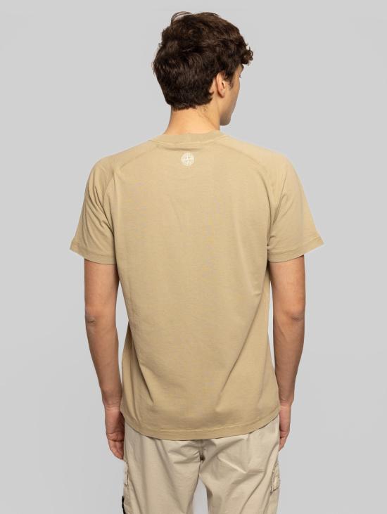 Short -sleeved t -shirt
