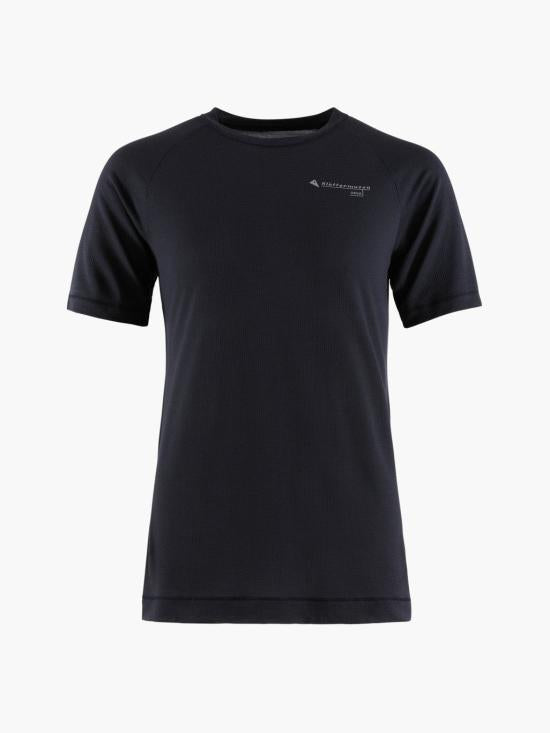 Short -sleeved t -shirt