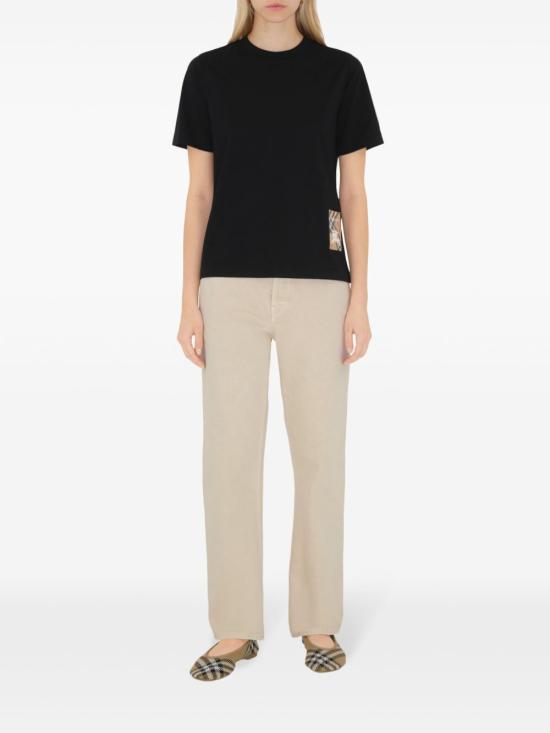 Short -sleeved t -shirt