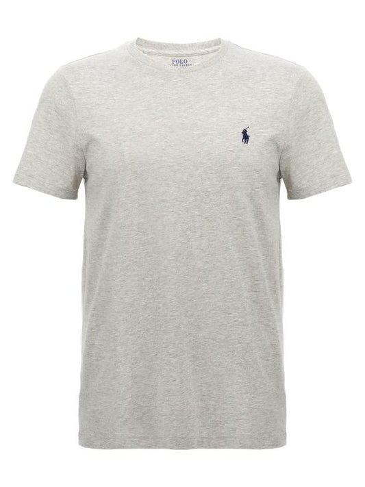 Short -sleeved t -shirt
