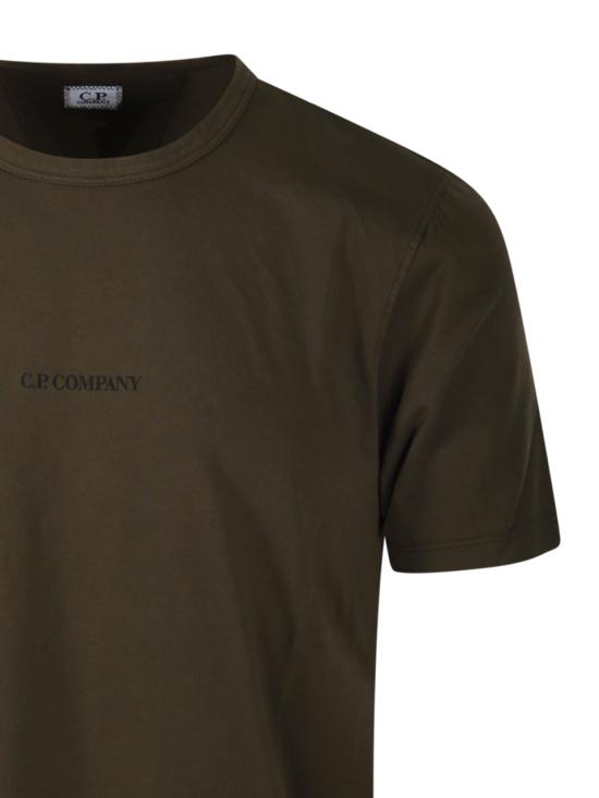 Short -sleeved t -shirt