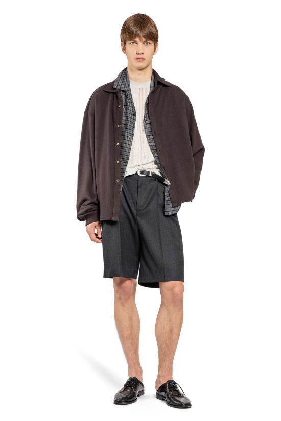 Long -sleeved shirt