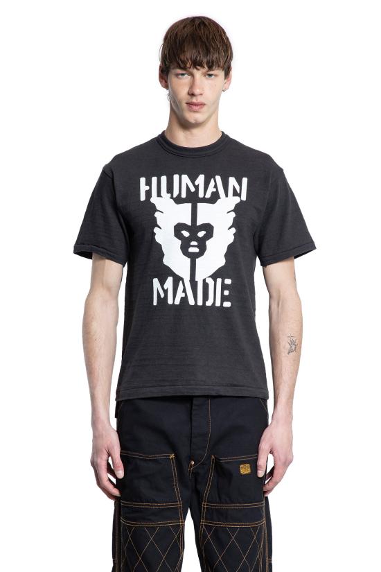 Short -sleeved t -shirt