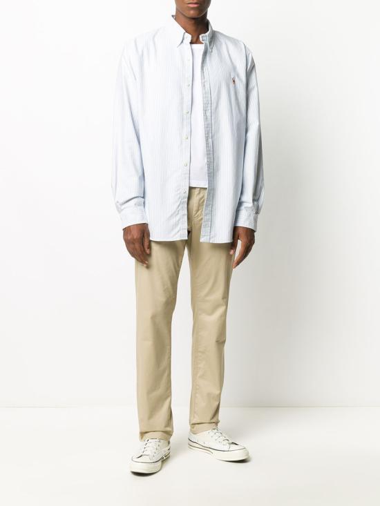 قميص بأكمام طويلة