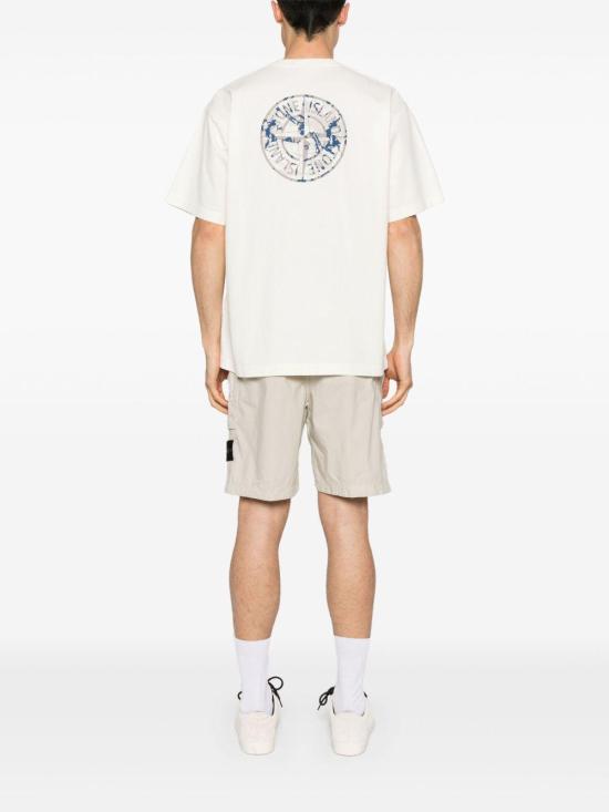 Short -sleeved t -shirt