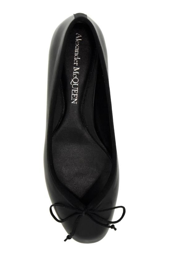Flat shoes