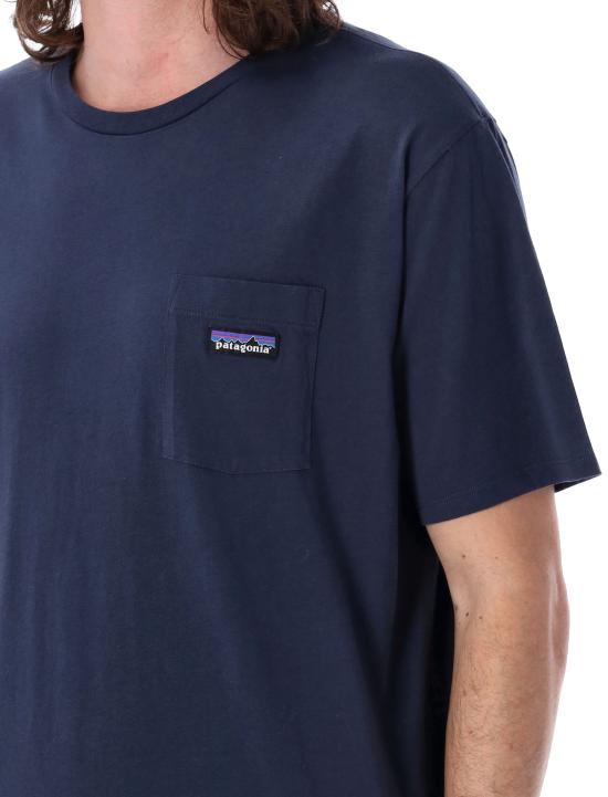 Short -sleeved t -shirt