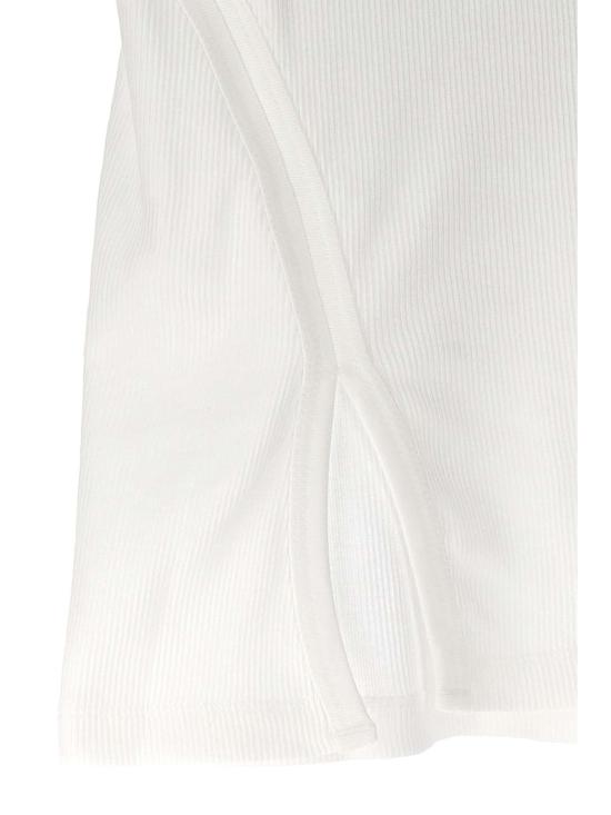 Short -sleeved t -shirt