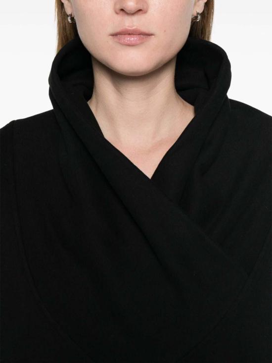 Long -sleeved t -shirt