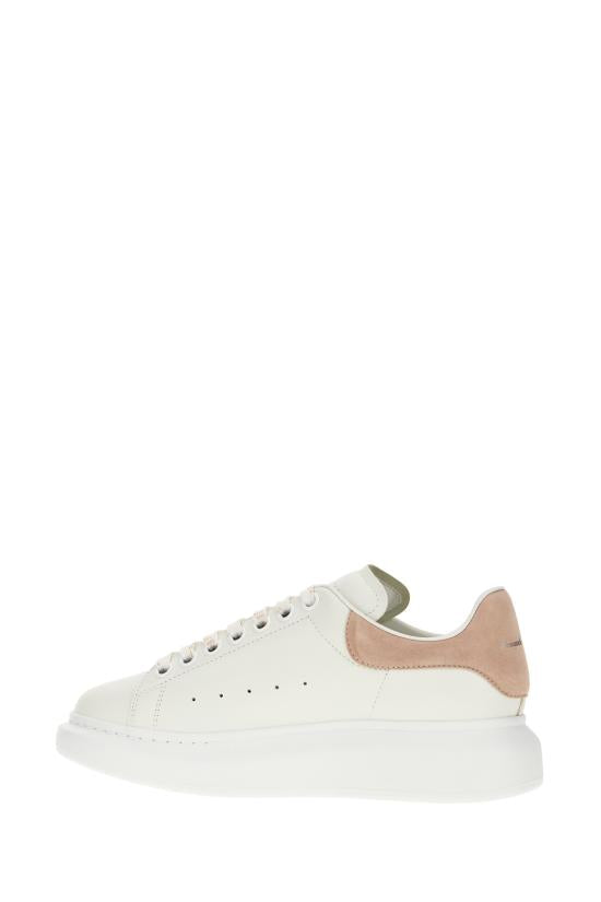 OVERSIZED SNEAKERS