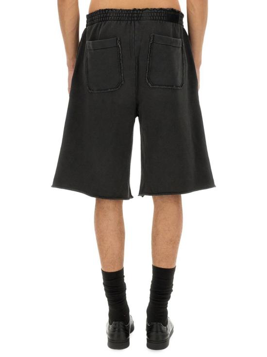 Short pants