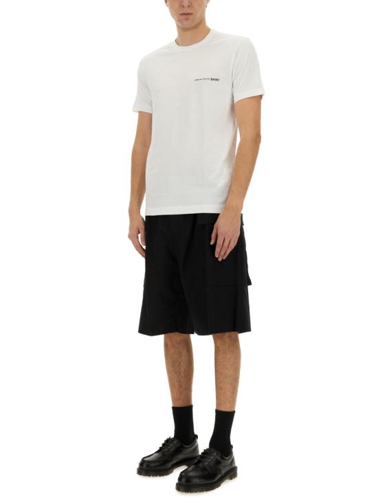 Short -sleeved t -shirt