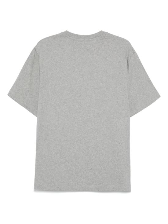 Short -sleeved t -shirt