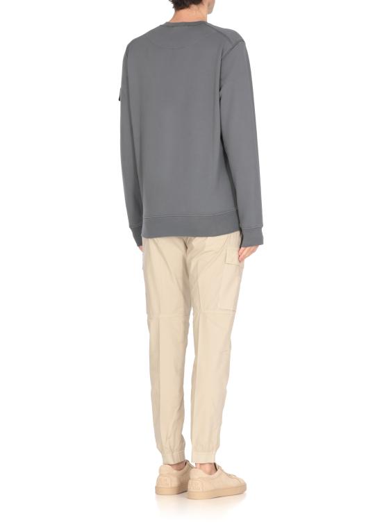 Long -sleeved t -shirt