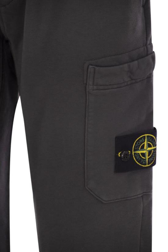 Straight pants