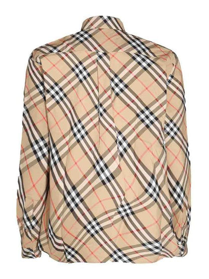 Long -sleeved shirt