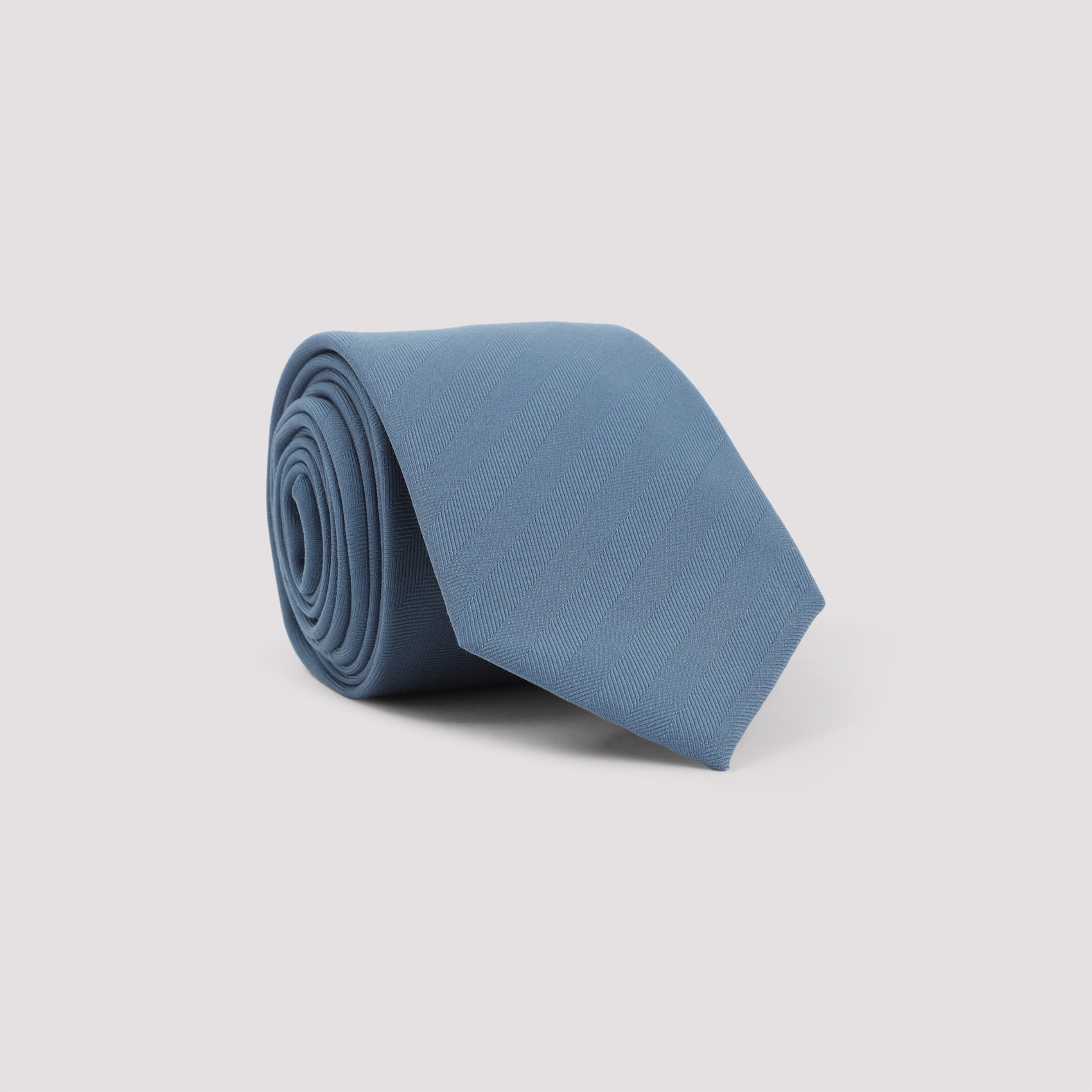 wool tie-image-1