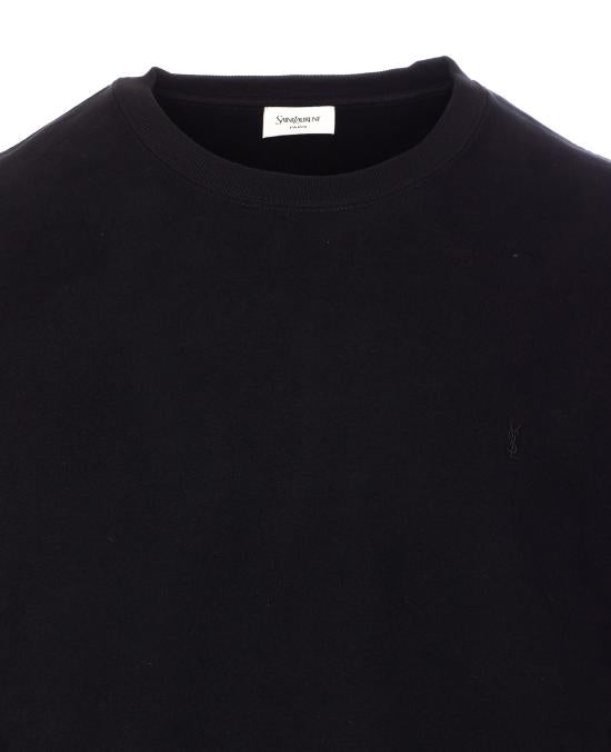 Long -sleeved t -shirt