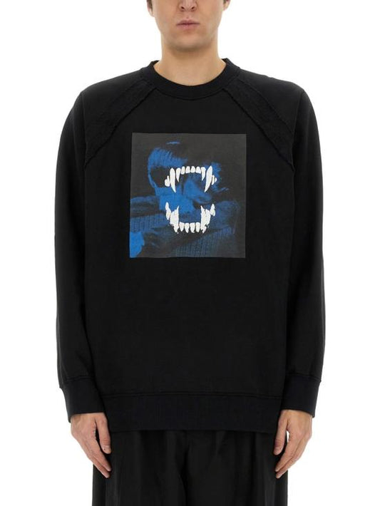 Long -sleeved t -shirt