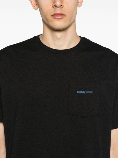 Short -sleeved t -shirt
