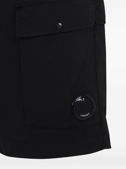Short pants