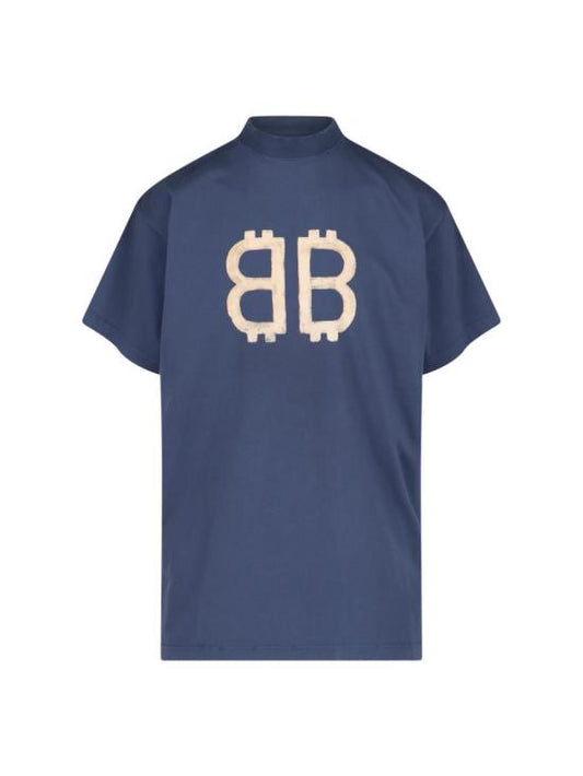 Short -sleeved t -shirt