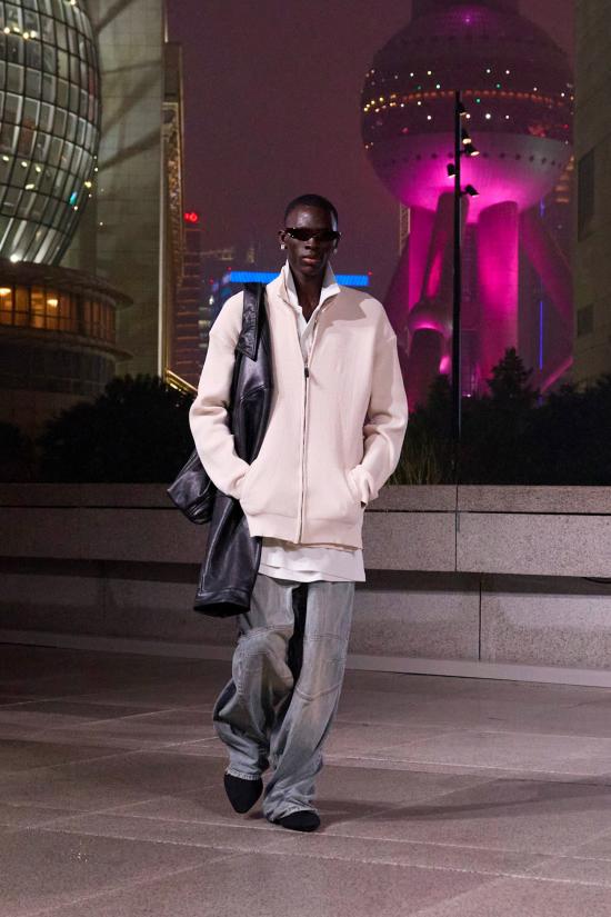 بنطلون جينز