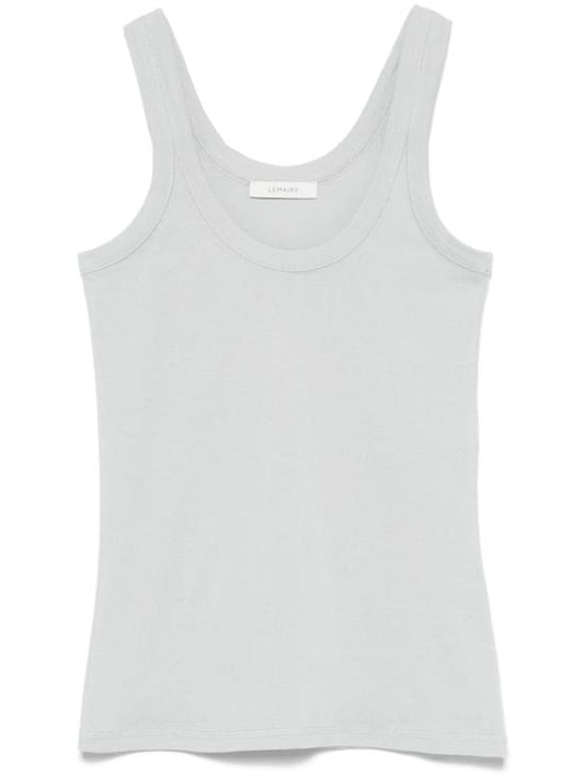 Sleeveless t -shirt