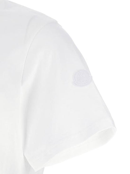 Short -sleeved t -shirt