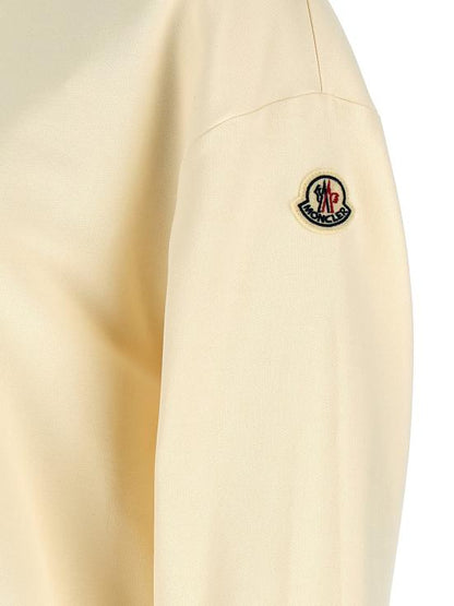 Long -sleeved t -shirt