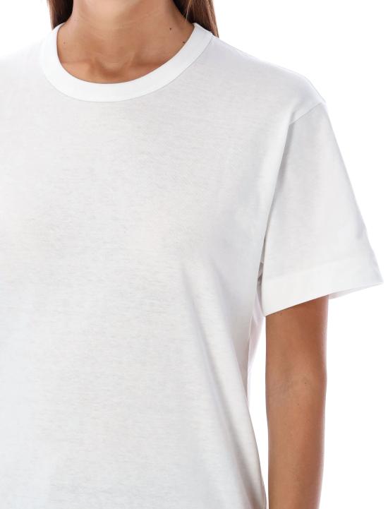 Short -sleeved t -shirt