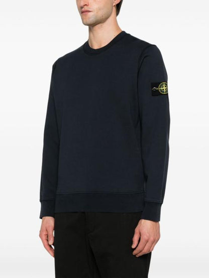 Long -sleeved t -shirt
