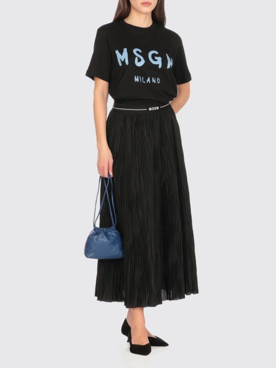 Short -sleeved t -shirt