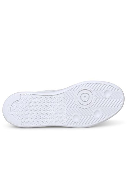 أحذية رياضية جلدية