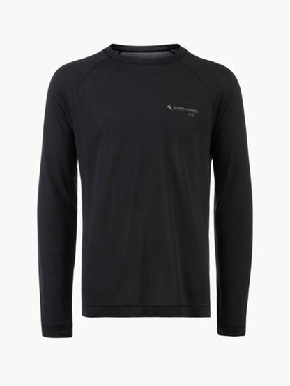 Long -sleeved t -shirt